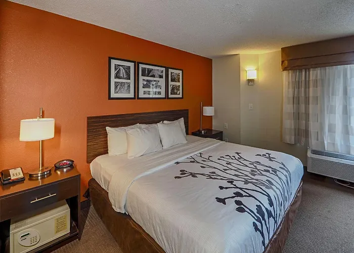 Sleep Inn & Suites Spring Lake - Fayetteville Near Fort Bragg