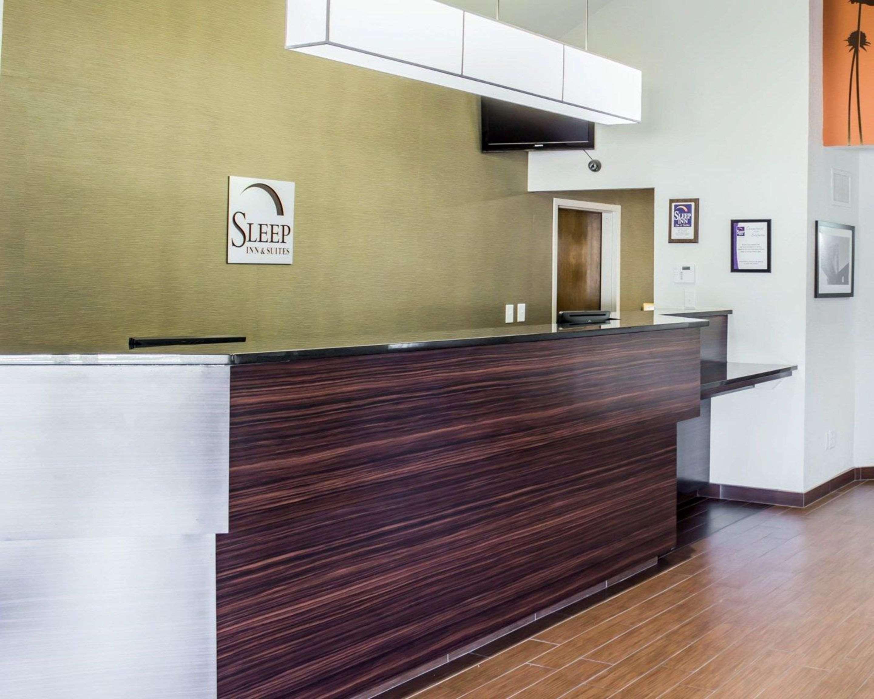 Hotel Sleep & Spring - Fayetteville Near Bragg