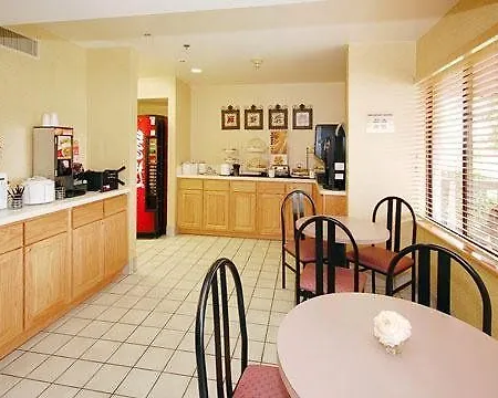 Sleep Inn & Suites Spring Lake - Fayetteville Near Fort Bragg 